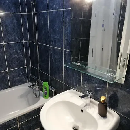 Tony Studio Apartment